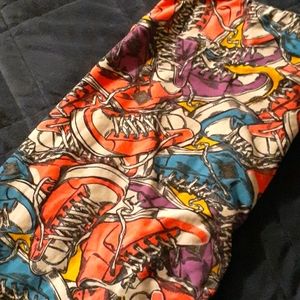 Lularoe TC leggings converse print